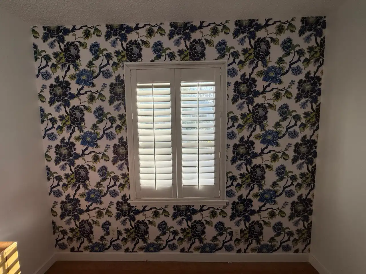 Wallpaper installation service in Gilbert, AZ