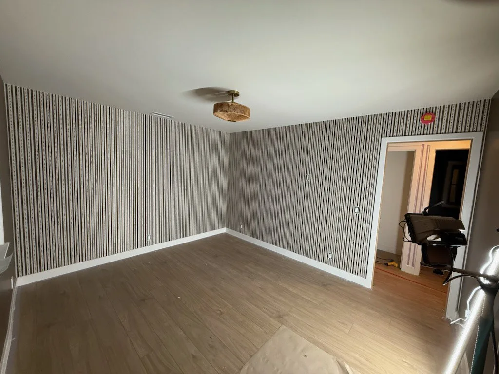 Wallpaper installation service in Surprise, AZ